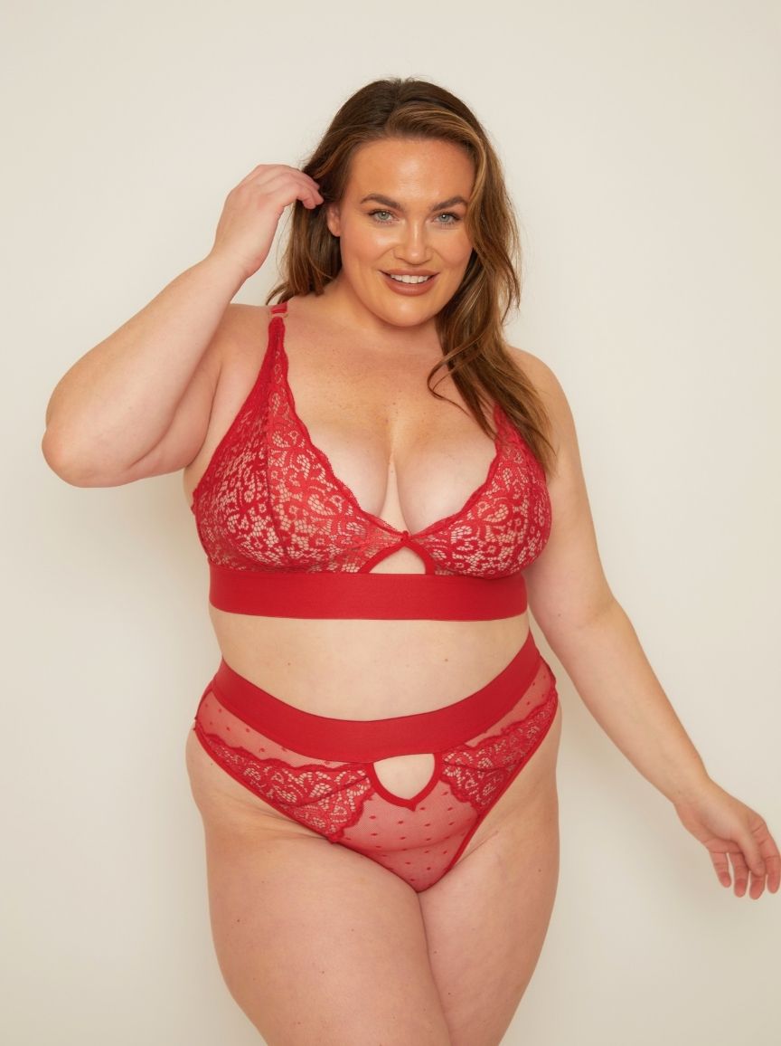 Julisa Bralette : Raspberry Red